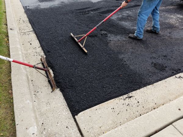 Asphalt Driveway Service in Yuba City